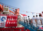 第41次南极考察丨“雪龙2”号与“永盛”号会合共同前往秦岭站