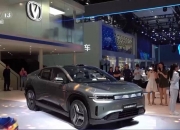 新能源车企的2024：留在桌子上比利润更重要