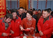 宗馥莉接棒董事长，娃哈哈实业28笔股权拍卖，起拍价“1元起”，成交价腰斩；交易所：是小股东拿出来卖的