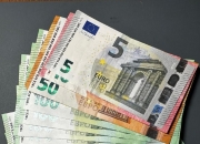 欧元兑美元EUR/USD跌破1.14，日内跌0.16%