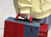 天目药业：白花蛇草水是公司与华东葡萄酿酒有限公司战略合作开发的产品