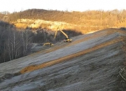 “连续发生多次地震，地下水位急剧上升”，紫金矿业旗下最大铜矿发生淹井！公司股价年内涨近30%，市值超5000亿元