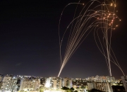 伊朗媒体称伊又击落一架以色列F-35战机！以防长警告伊朗：如果继续袭击，德黑兰将化为火海