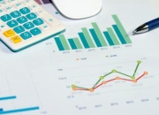 天虹股份：公司会持续关注和研究免税牌照有关政策及动向，目前没有应披露而未披露的信息