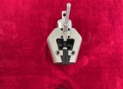 华测检测获得实用新型专利授权：“拉链扭抗力矩测试夹具”