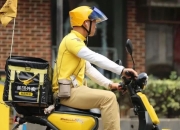 美团“骑手友好系列”落地14城百余社区，年内覆盖10万商家