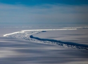 新研究：南极冰架融水量远高于先前预测