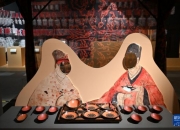 中国古代体育文化卡牌亮相巴黎 卡游将中国传统文化带到“浪漫之都”