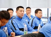 中超控股：7月3日高管吴鸣良、李川冰、徐霄增持股份合计29.71万股