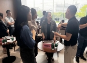 江中药业： 公司始终坚持投资者和上市公司是市场共生共荣体的理念，不断提升经营业绩，稳定股东回报