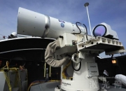 新劲刚：激光通信技术的发展对微波通信技术可能会带来少量的冲击，但也并非完全替代的关系