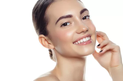 海目星： 双波长飞秒激光皮肤治疗仪主要功能：浅表性色素祛除，嫩肤美白，抗衰和面部年轻化