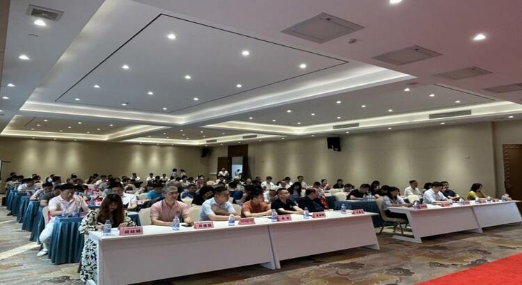 人保服务 ,人保财险政银保 _婴童护理行业发展现状、前景趋势研究分析