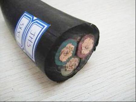 华通线缆获得发明专利授权:“具有自均化电场作用的潜油泵电缆及其制备方法”