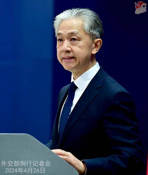 外交部长王毅会见瓦努阿图外长阿蒂