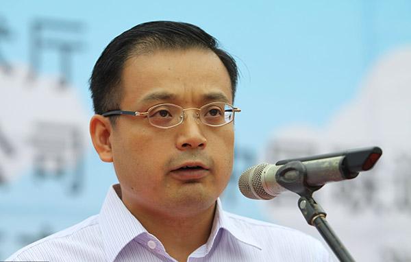 开创电气：胡斌辞任副总经理等职务