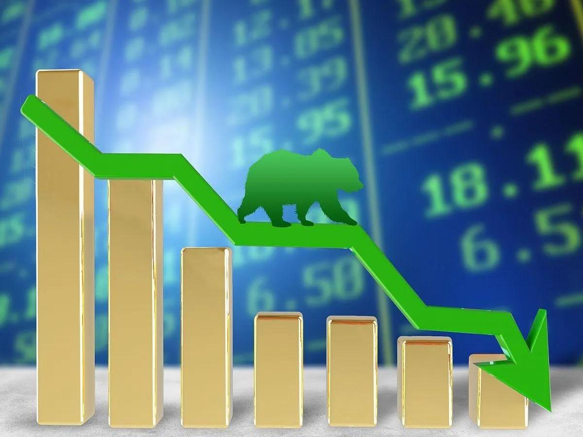 佳力图董事王凌云减持2万股，减持金额18.06万元