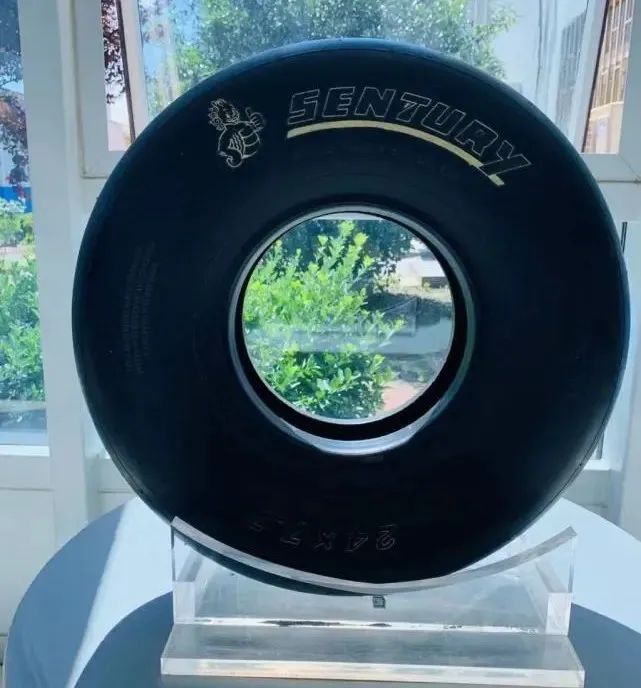 森麒麟获得外观设计专利授权：“轮胎的胎侧(VJ)”