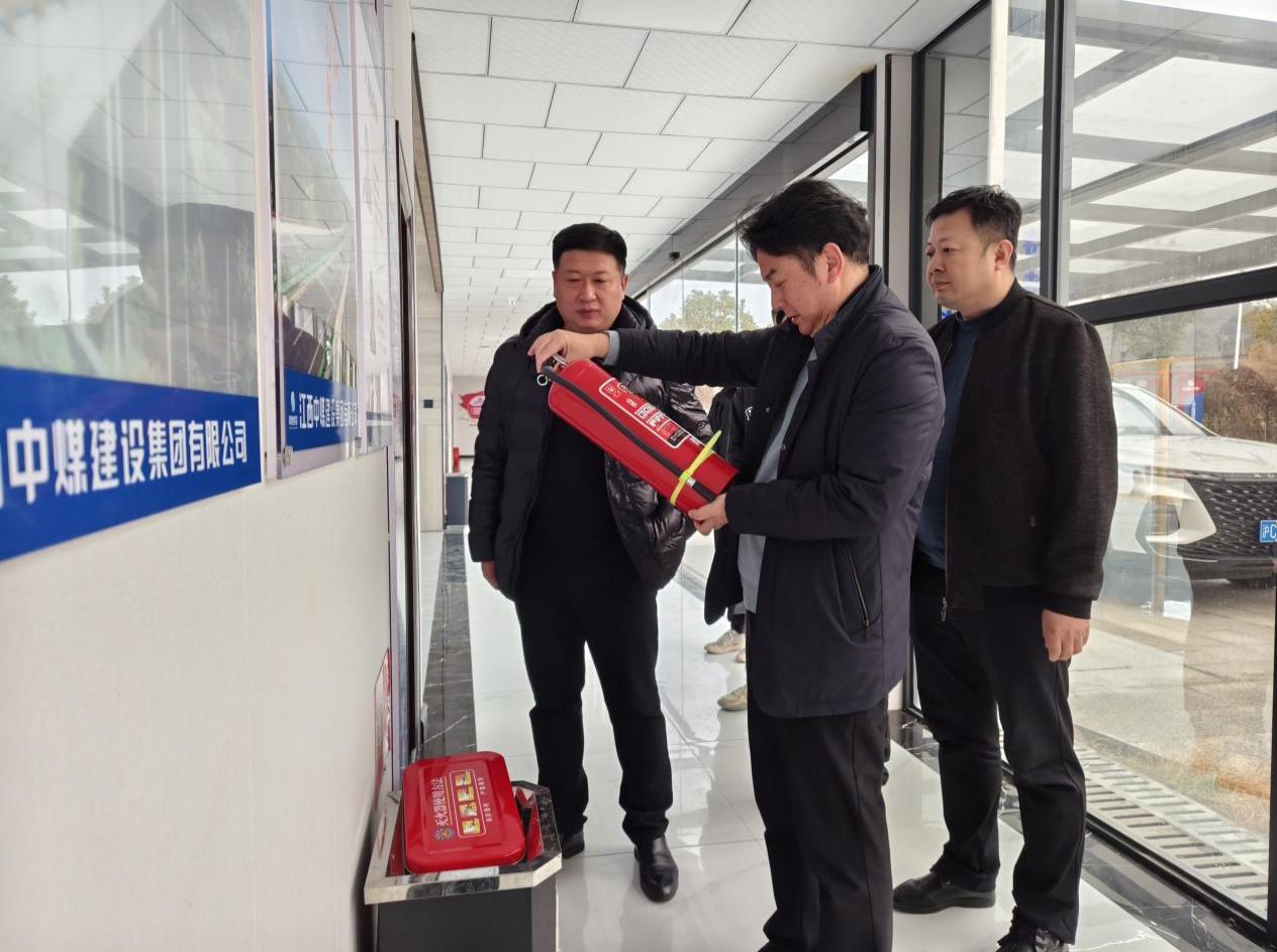 瑞泰新材：公司的控股股东是江苏国泰国际集团股份有限公司