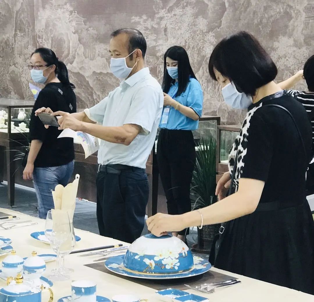 华瓷股份：关注市场需求变化积极探索传统文化与现代消费趋势结合点