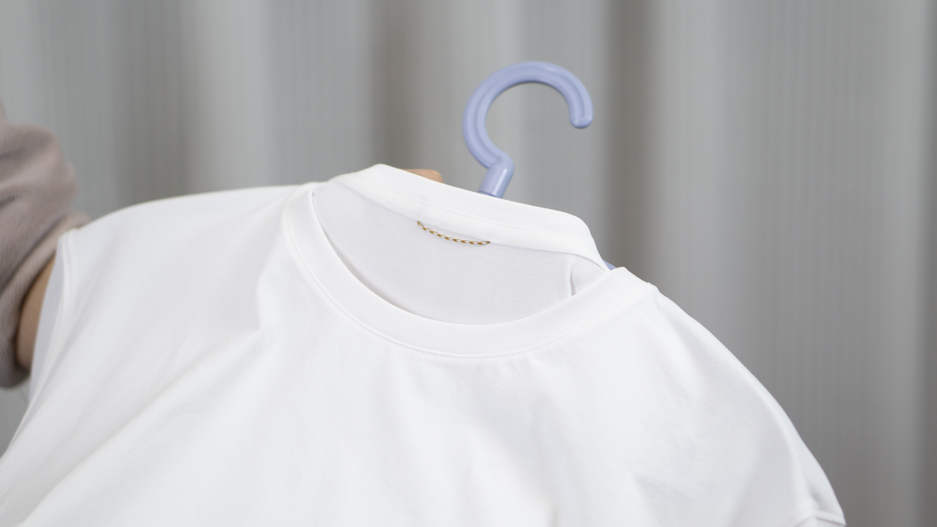 联发股份：公司研发开发了抗紫外功能面料、凉感功能面料