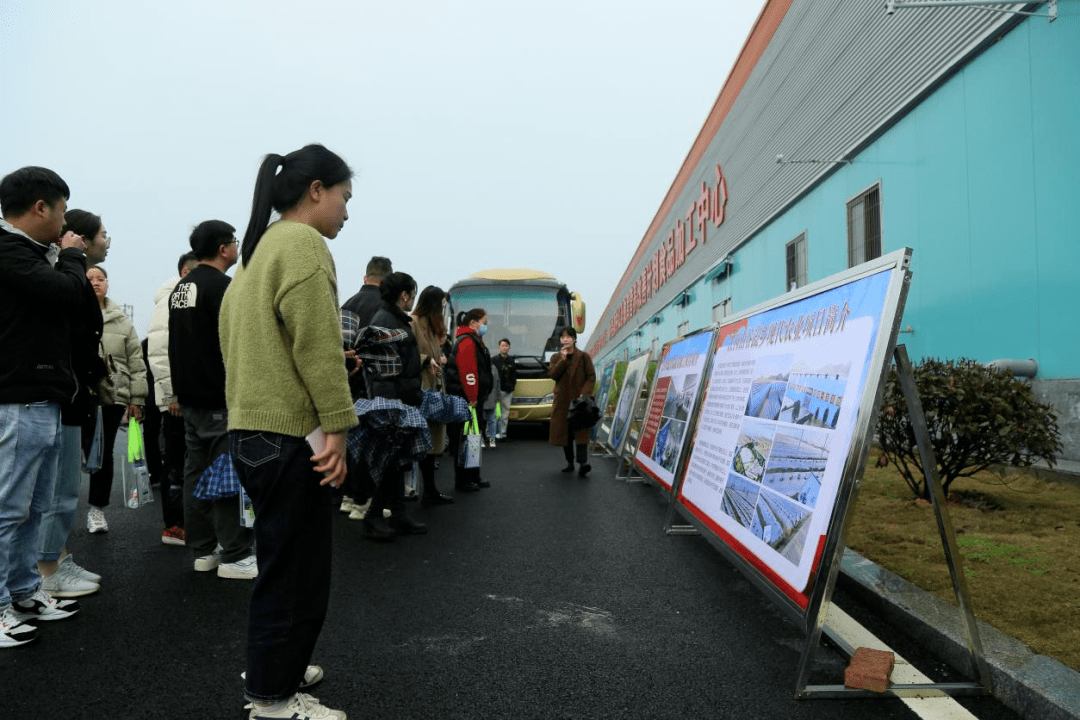 欧克科技签订 1.76亿元设备合同