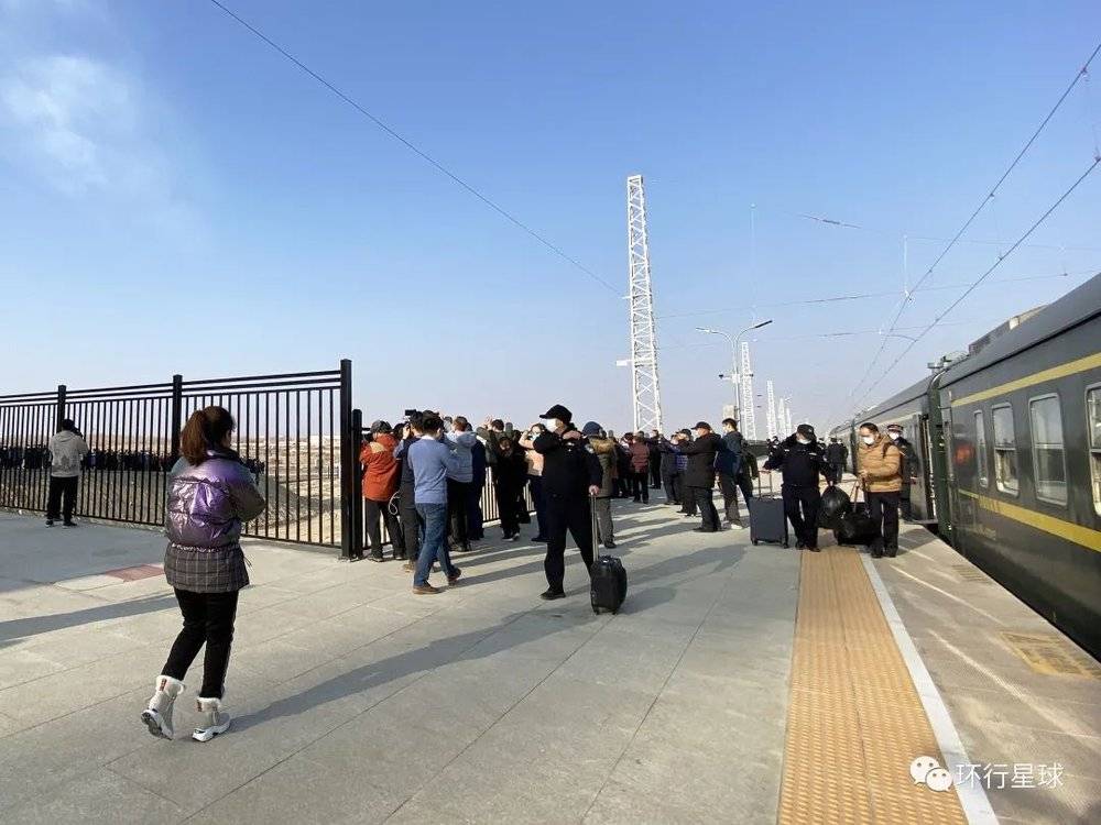 时速400公里，中国高铁驶入“无人区”