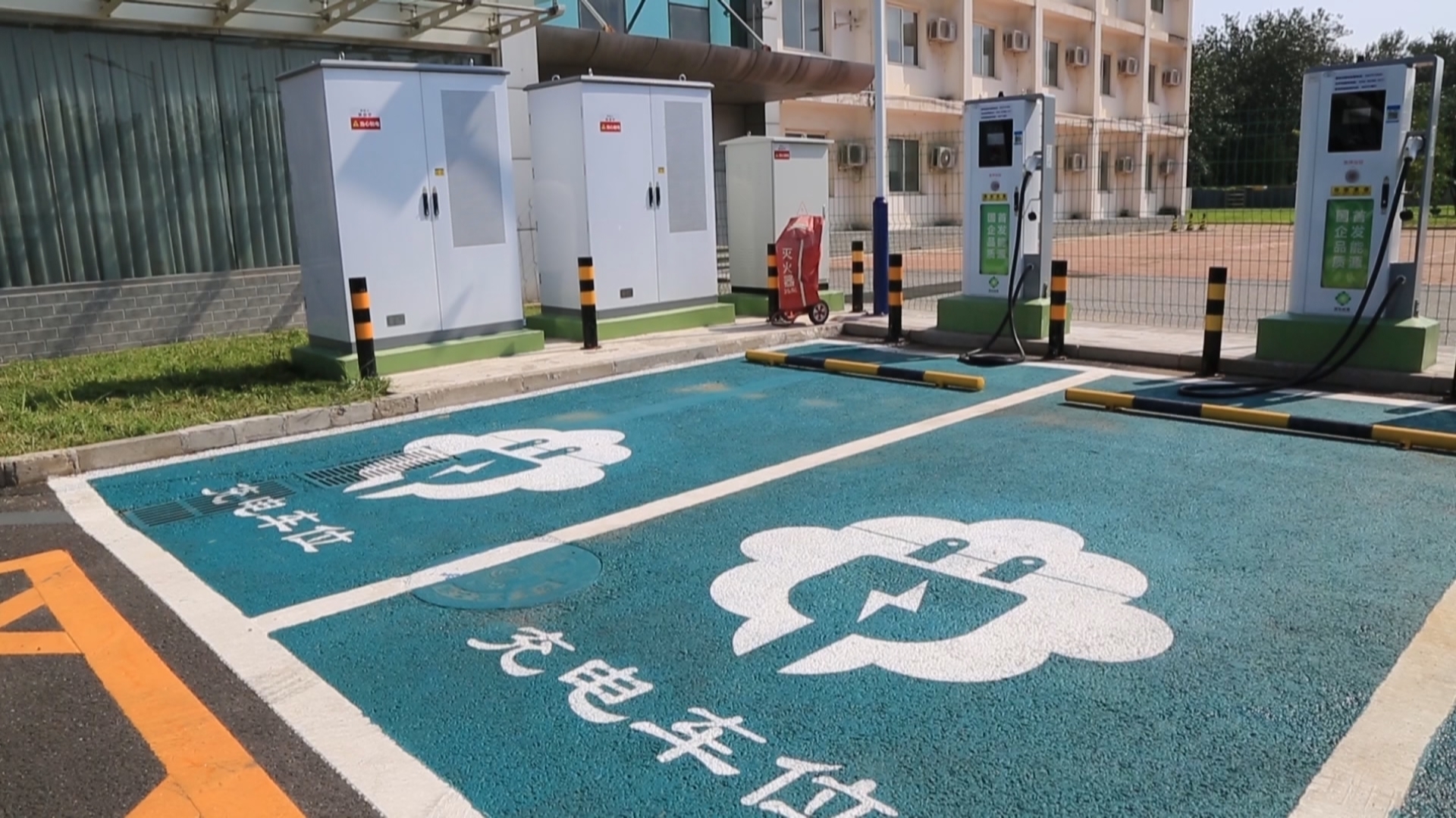 超级充电桩真能缓解“充电焦虑”吗