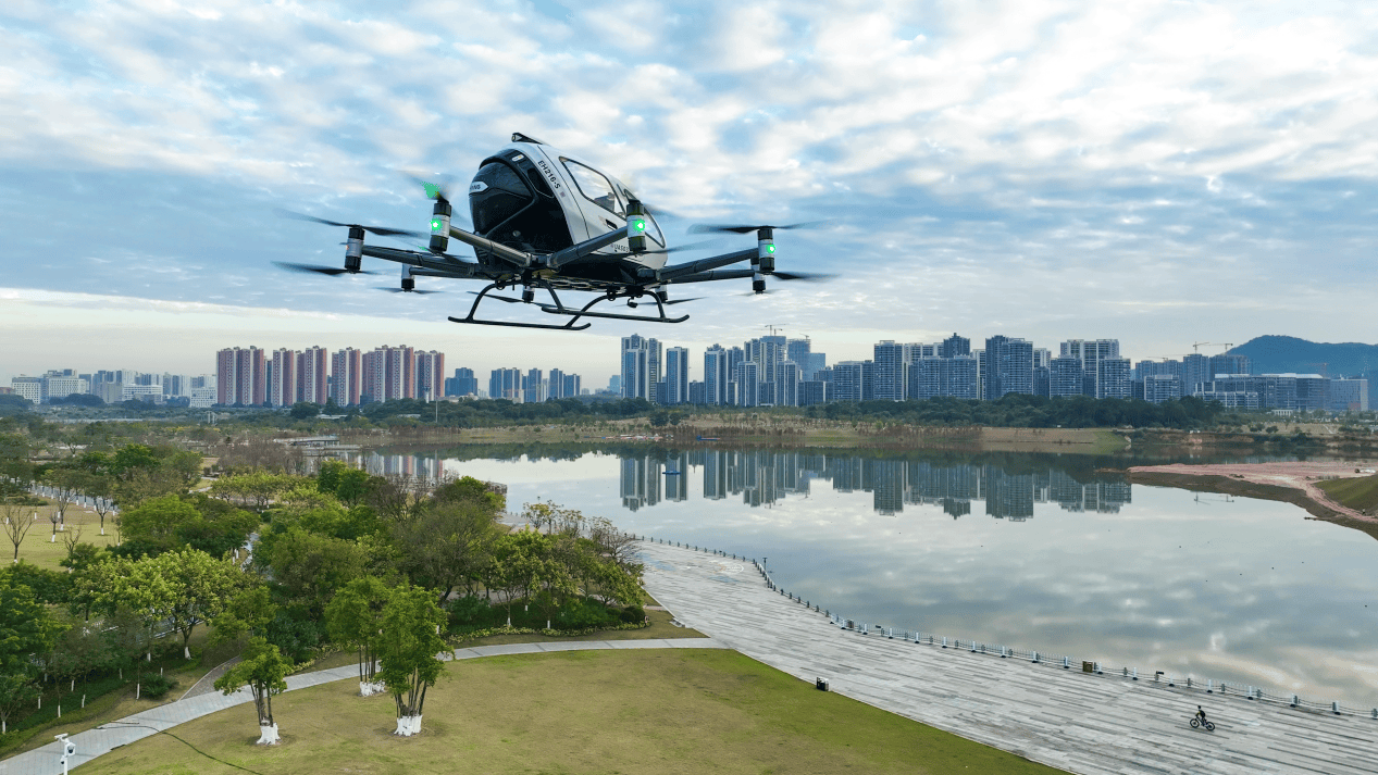 我国首架“适航三证”吨级以上eVTOL航空器交付