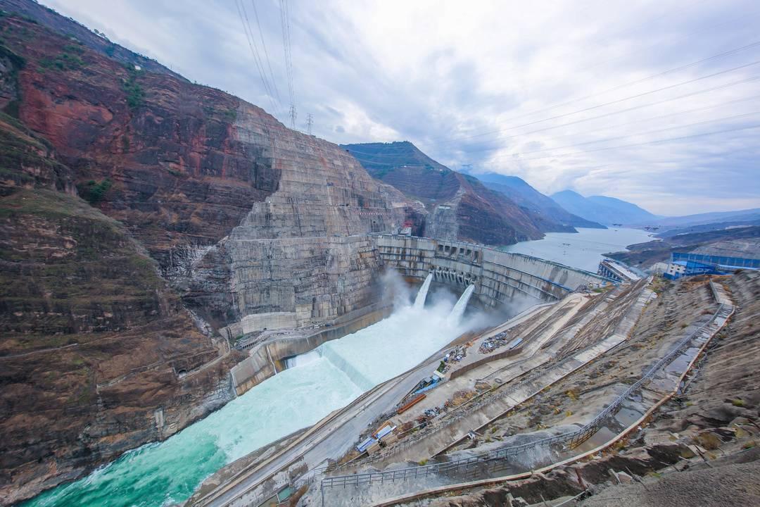 大连电瓷：作为白鹤滩水电站最大线路瓷绝缘子供应商服务重大战略项目