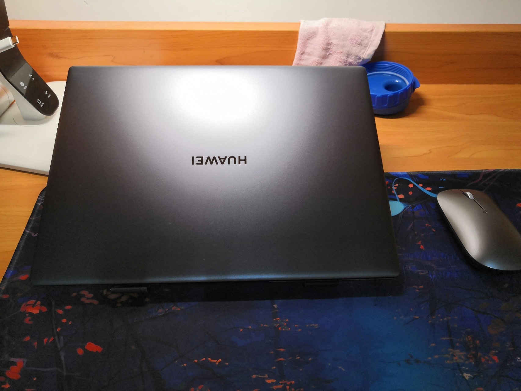 鸿蒙版企查查上线隔空分享：碰一碰传数据，一抓一放送信息