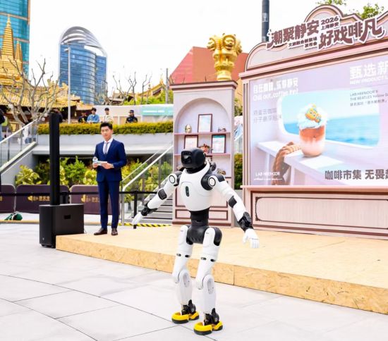 擎天租携远征A3亮相上海大剧院 探索文化消费场景新应用