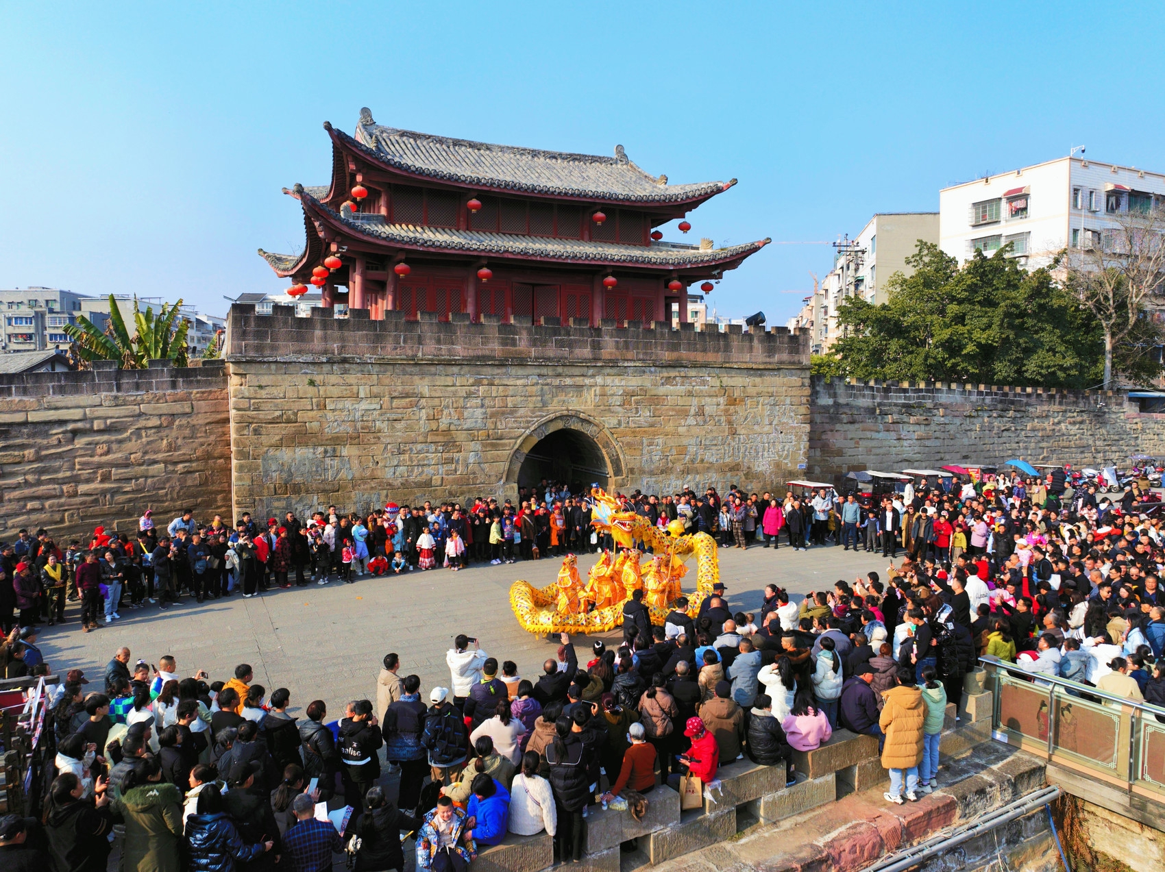 四川：“五一”假期前三天全省A级景区累计接待游客2119.88万人次