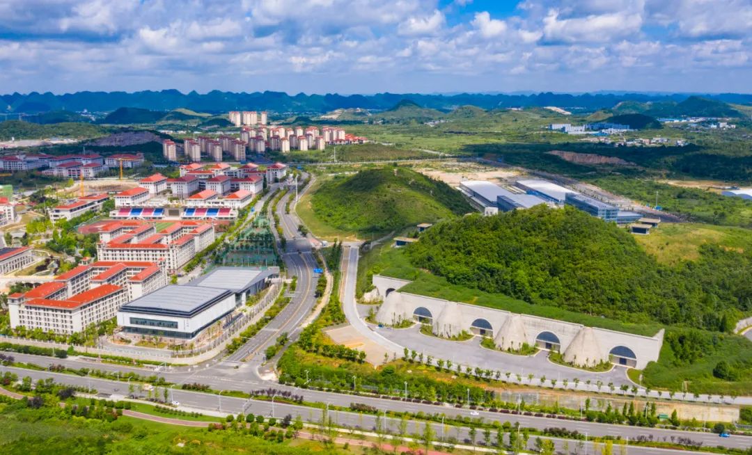 12天10板金螳螂：目前仅承接少量商业航天发射场配套工程及数据中心施工项目