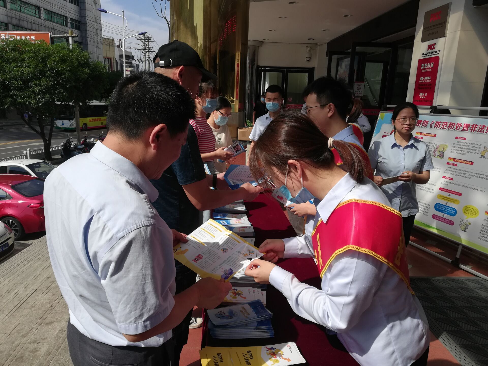 人保财险 ,人保有温度_2026年全球卫生巾行业市场：“月经公平”立法，如何改写B端游戏规则?
