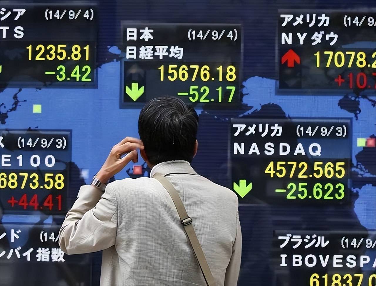 美国、英国、日本长期国债同时遭抛售！美国30年期国债收益率冲上5%，日本花547亿美元保日元汇率，经济学家提示股市风险